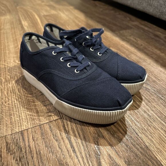Toms Cordones Boardwalk Platform Sneakers Womens Lace Up Size 7.5 Navy Blue - Picture 2 of 8